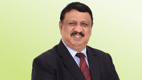 Magazine article aboutTake-the-risk-of-moving-through-the-fog 